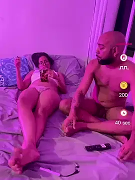 Sexicouple05 Adlı Modelin Canlı XXX Sohbeti