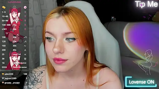 Chatroom XXX en direct de MeganNewCat