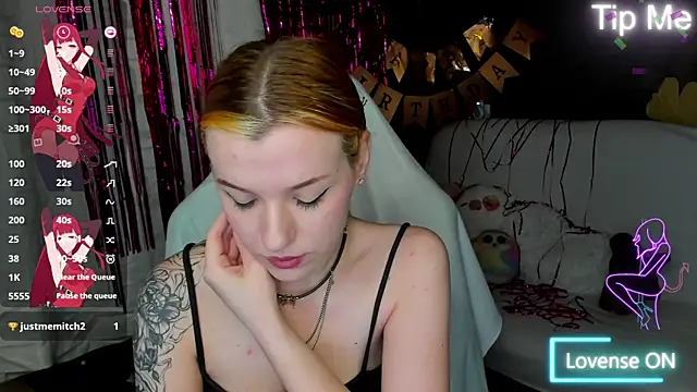 MeganNewCat 라이브 XXX 채팅