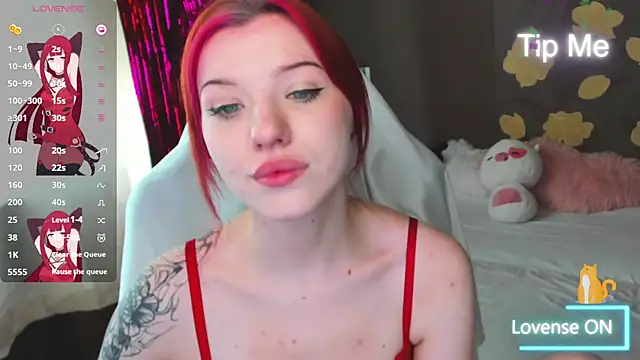 MeganNewCat Pertunjukan Webcam