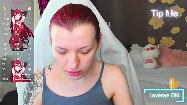 MeganNewCat's Live XXX Chat