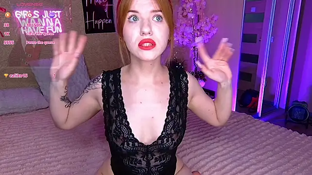 MeganNewCat's Webcam Show