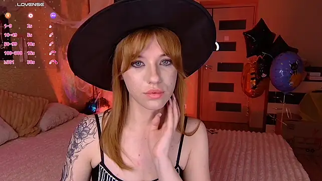 MeganNewCat Webcam show
