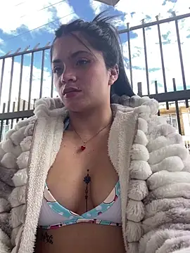 Chatroom XXX en direct de PamelaJonsom_