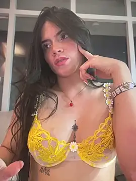 PamelaJonsom_ Adlı Modelin Canlı XXX Sohbeti