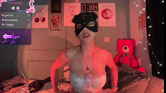 Chat XXX ao vivo de QuennNefertiti