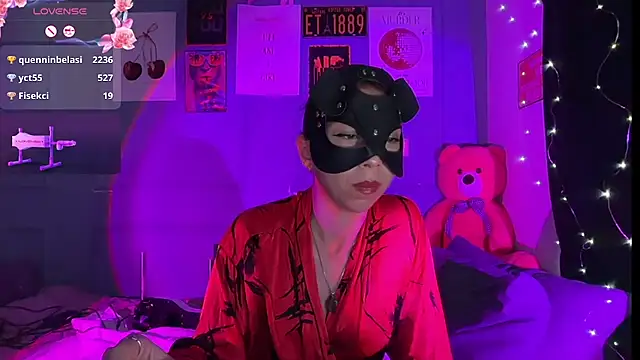 QuennNefertiti's Webcam Show