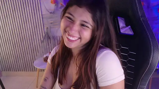 dafne17_'s Webcam Show