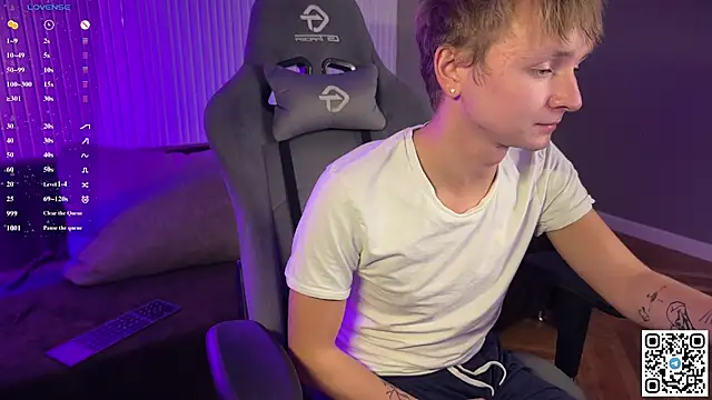 Logan_mett's Webcam Show