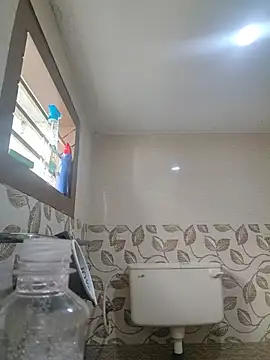 Vickyins480000 在線直播表演