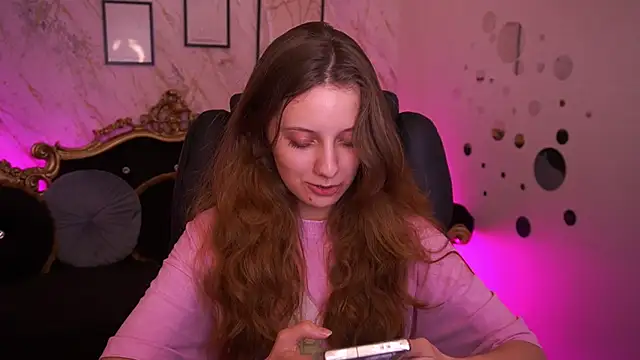CuteeFoxy's Live XXX Chat