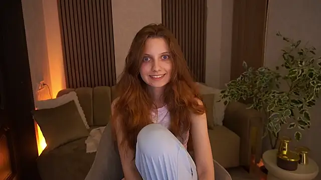 CuteeFoxy's Live XXX Chat