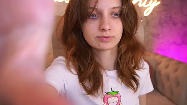 CuteeFoxy's Live XXX Chat