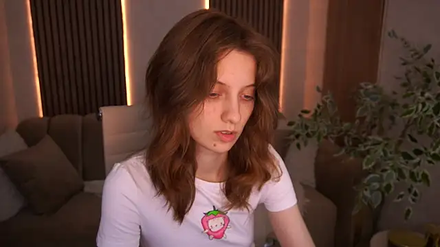XXX chat uživo modela CuteeFoxy