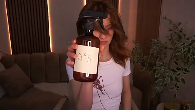 CuteeFoxy's Live XXX Chat