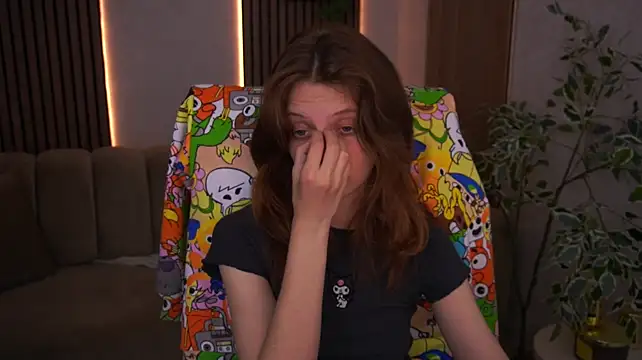 دردشة CuteeFoxy الجنسية المباشرة