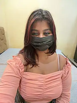 Show modela NaughtyZoya na web-kameri