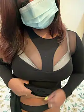 NaughtyZoya – Kamerová šou