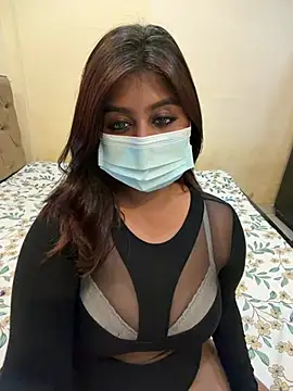 Show modela NaughtyZoya na web-kameri