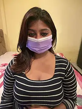 NaughtyZoya Show Webcam