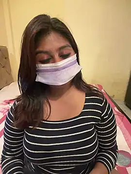 NaughtyZoya Show Webcam