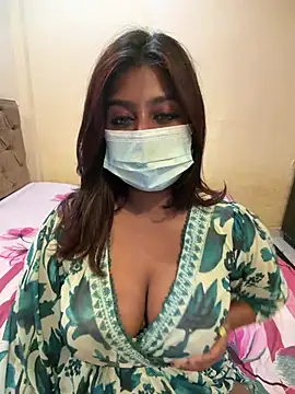 NaughtyZoya Шоу с уебкамера