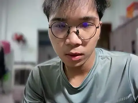 kave2033 Show Webcam