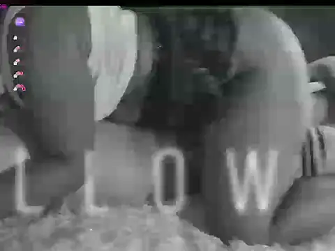 sugarbrown011 Show in webcam