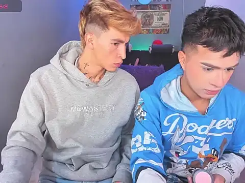 عرض كام Latin_boysxxxx
