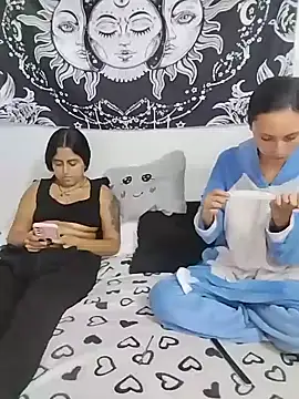 عرض كام abby_n_emily