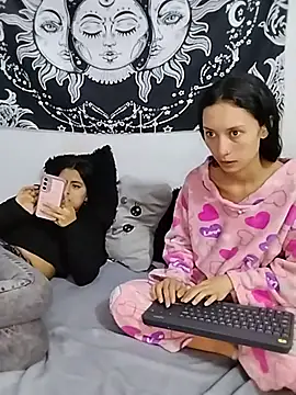 abby_n_emily Show Webcam