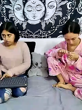 عرض كام abby_n_emily