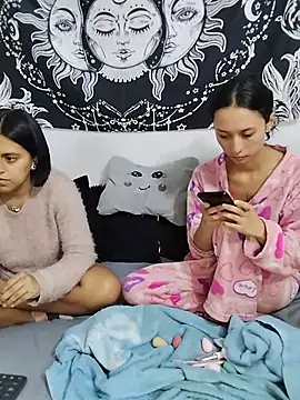 دردشة abby_n_emily الجنسية المباشرة