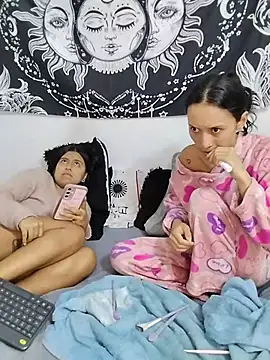 abby_n_emily Show Webcam