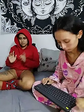 abby_n_emily Show Webcam