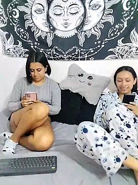 Chat XXX en directo de abby_n_emily