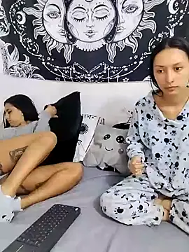 abby_n_emily Webcam Show