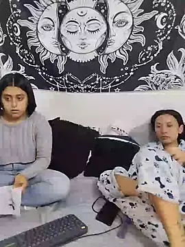 abby_n_emily webcam show