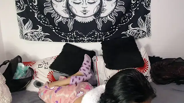 abby_n_emily 网络视讯表演