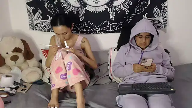 abby_n_emily webcam show