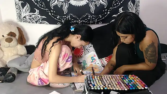 abby_n_emilyn Webbikameraesitys