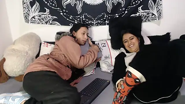 Webkamerová show abby_n_emily