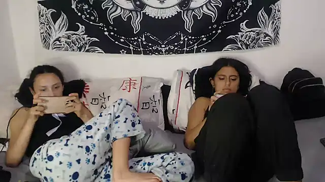 abby_n_emily Webcam show