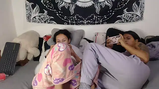 abby_n_emily webcam show