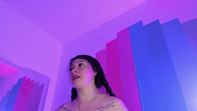 JuliethCruz_ Chat XXX in diretta