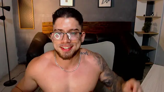 Mike_montoya01 Show Webcam