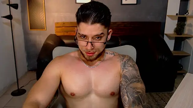 Mike_montoya01 Pertunjukan Webcam