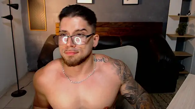 Mike_montoya01 Pertunjukan Webcam