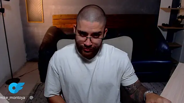 Mike_montoya01 Webcam-Show