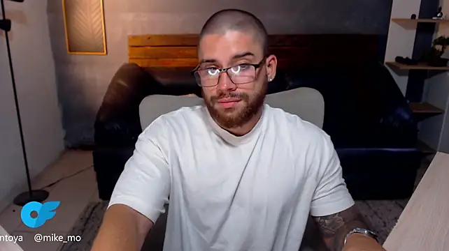 Mike_montoya01: вебкам-шоу